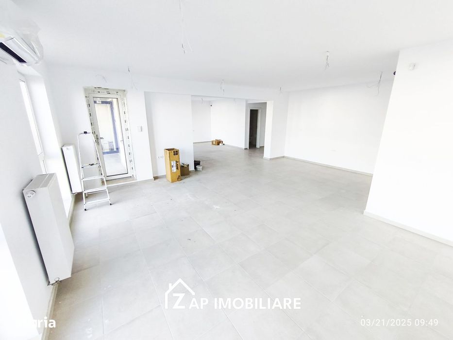 Maurer - Spatiu comercial 91 mp - salon, farmacie, stomatologie