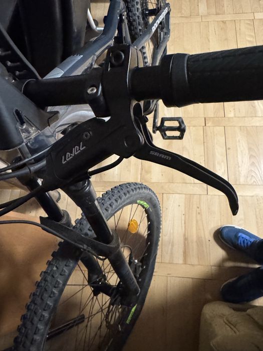 Rockrider am50s cu suspensie RockShox