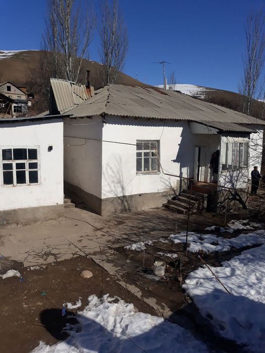 Бостанлыкский район Продается участок 11 соток