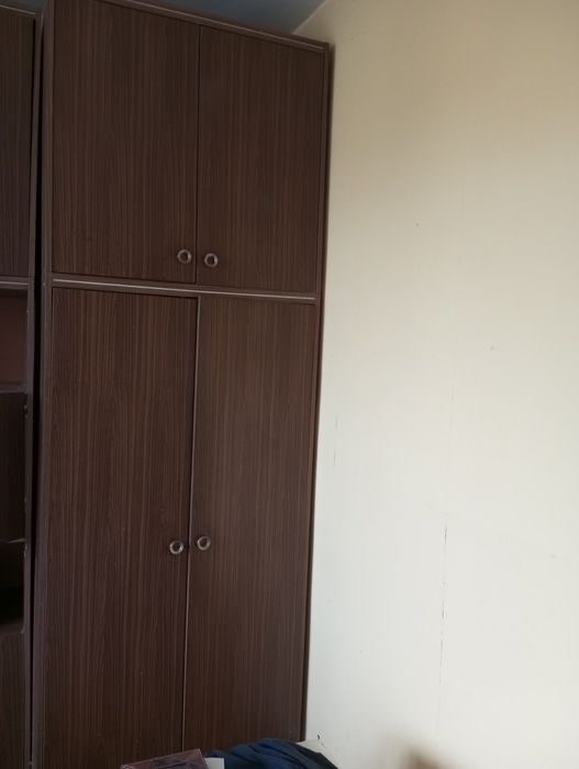 Продавам холна секция