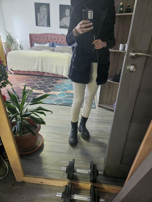 Vesta din blana sintetică