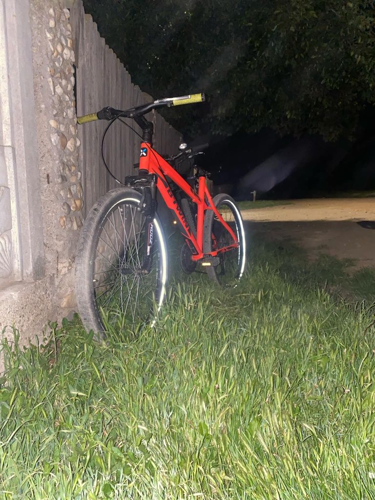 Vând bicicletă mtb rock rider