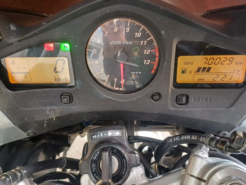 Vand Honda Vfr800 V-TEC Sau schimb cu yamaha fjr1300