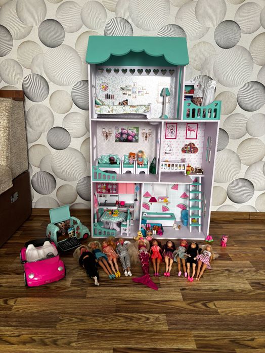 Домик для Барби, куклы Барби, мебель, одежда.