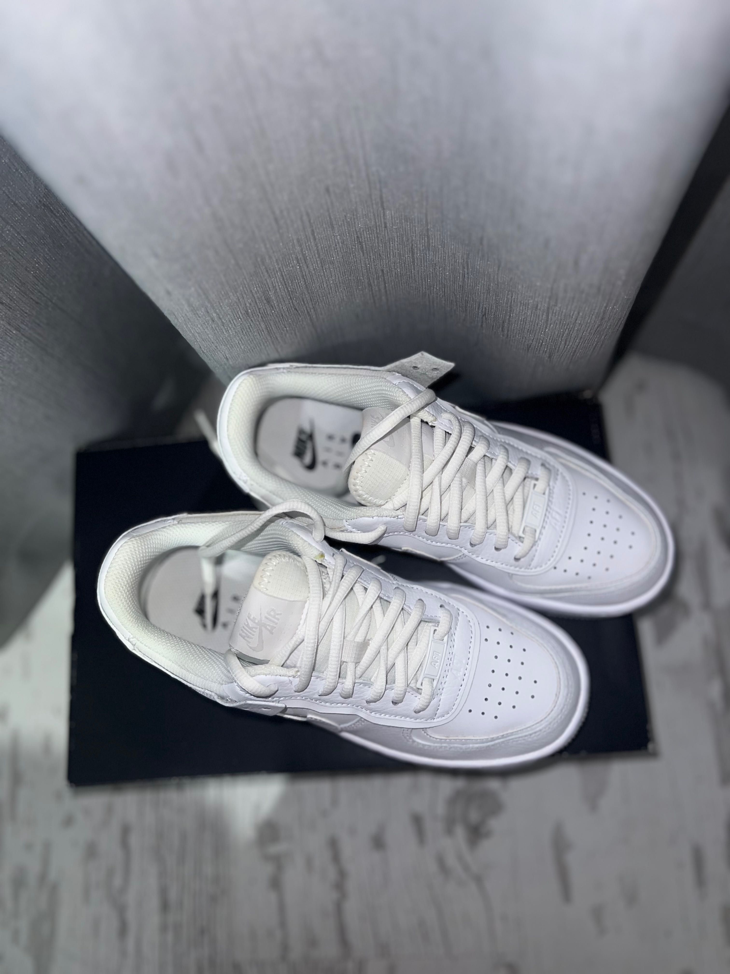 Adidași Nike Air Force 1 Shadow