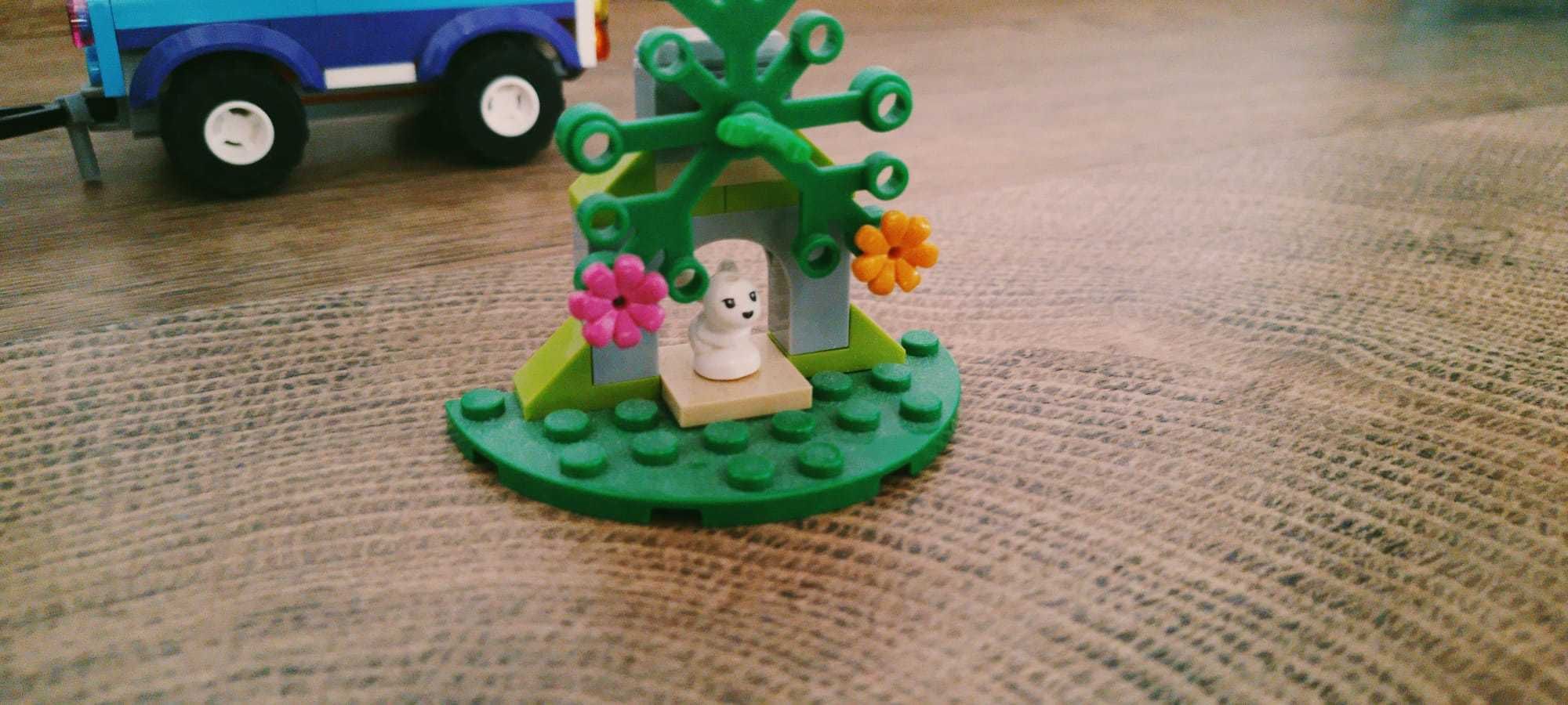 Lego Friends - Remorca de transport cai, a Miei