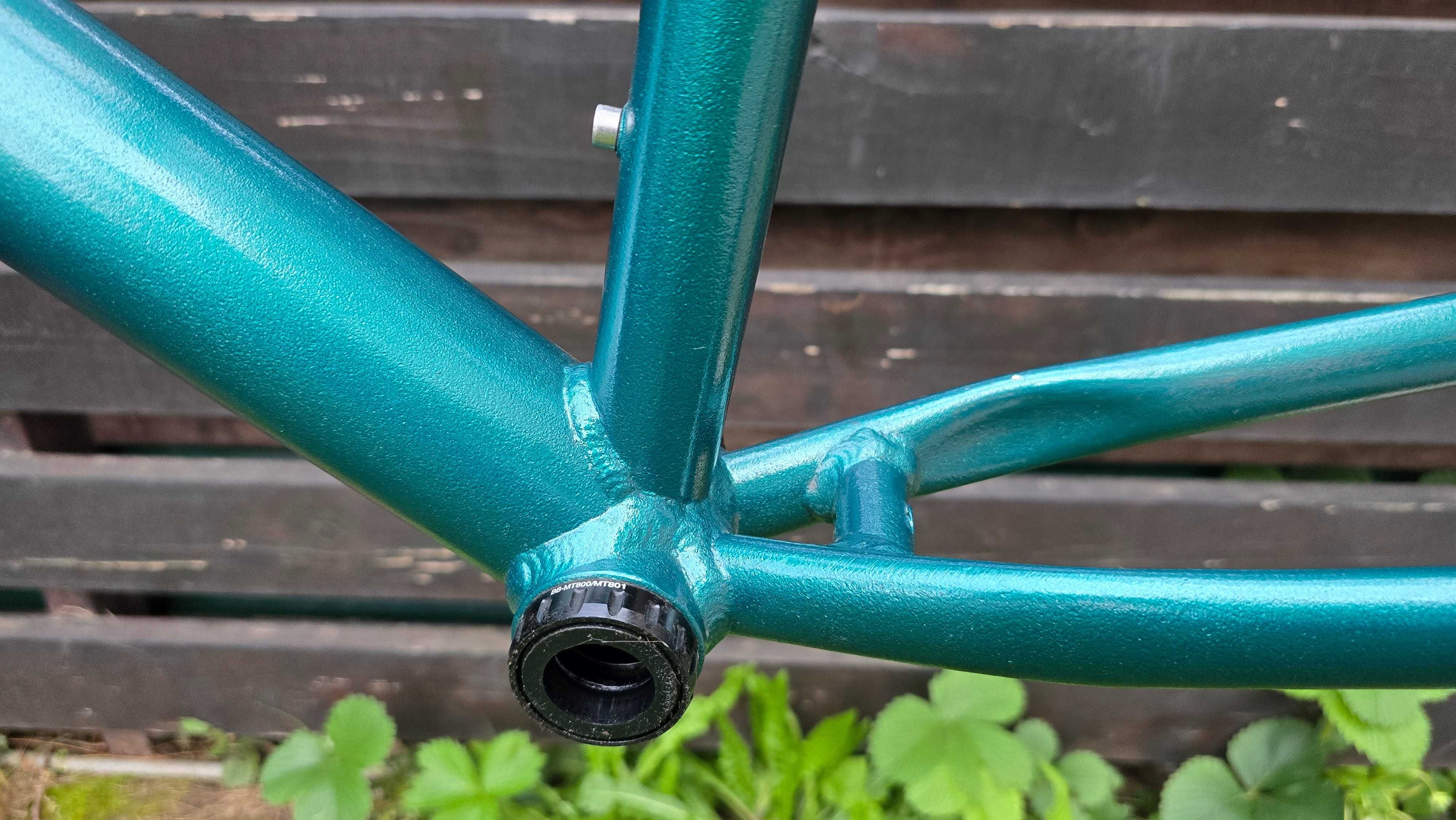 Cadru aluminiu MTB si  roti Mavic 27.5 - marca Steppenwolf