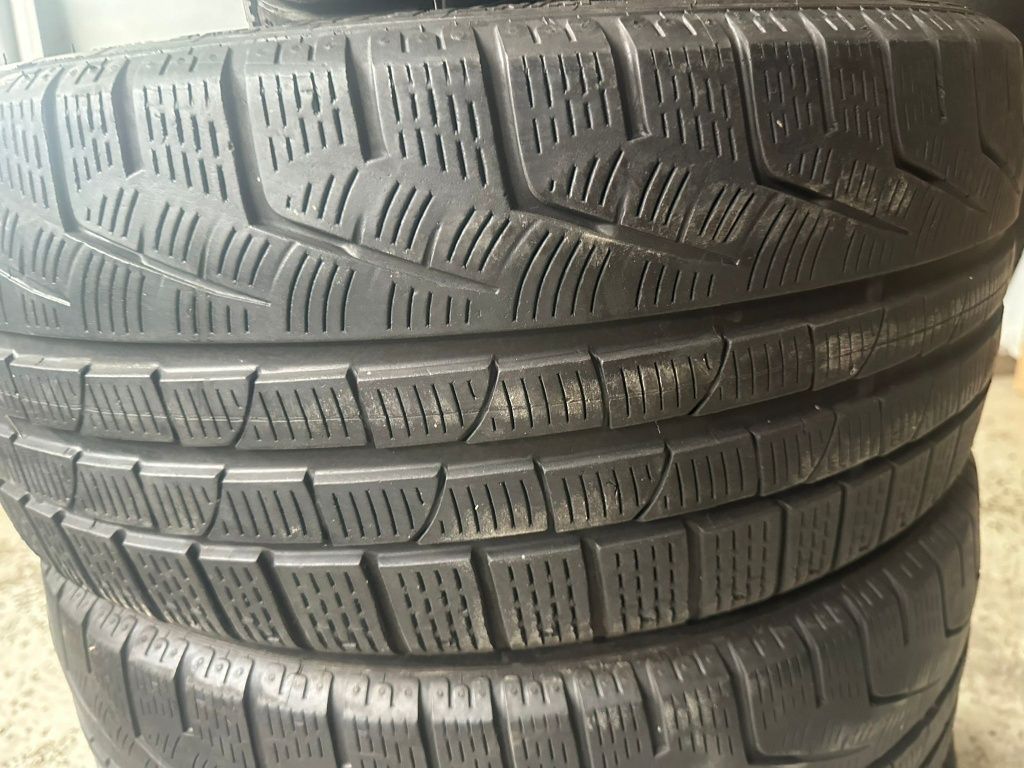 Anvelope Pirelli 235 35 r20