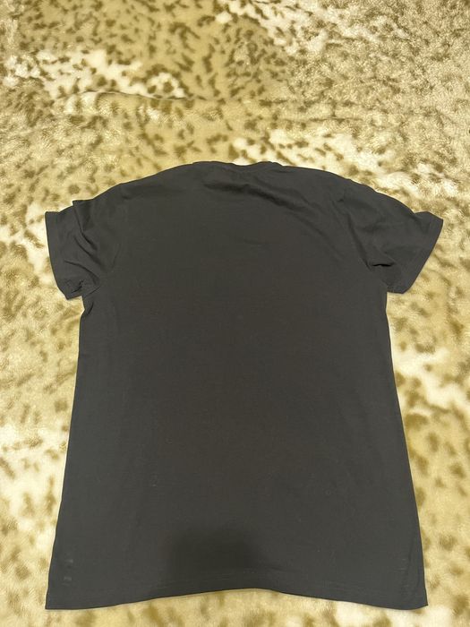 Продавам тениска на Dsquared2