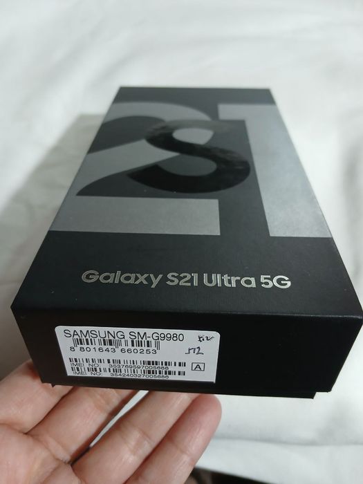 Galaxy S21Ultra 5J sotiladi