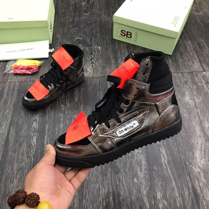 Off-White Off Court