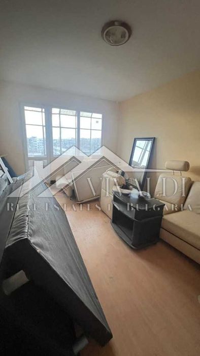 Тристаен апартамент в кв.Левски , Варна