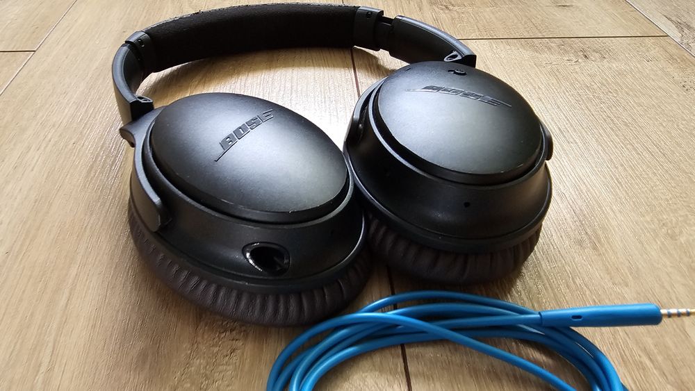 Casti Bose Quietcomfort QC 25.
