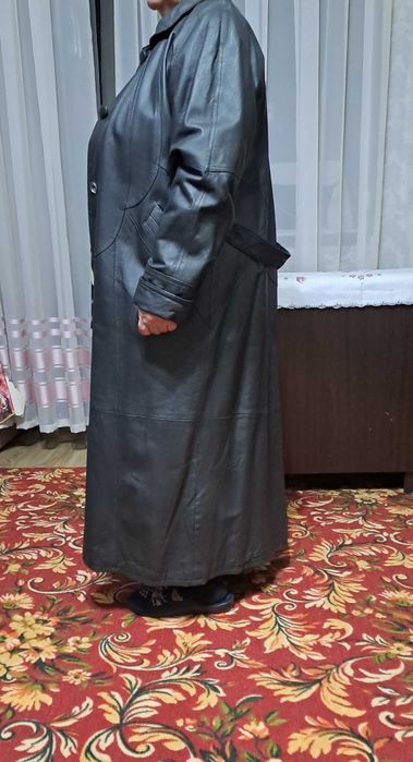 Б/у кожаный плащ