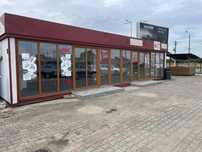 Spatiu Comercial in Piata Auto Arad - 60mp - Recent Renovat!