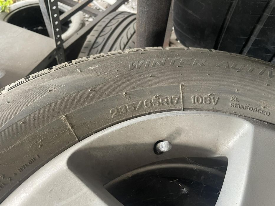 Гуми за Фолксваген Таурег