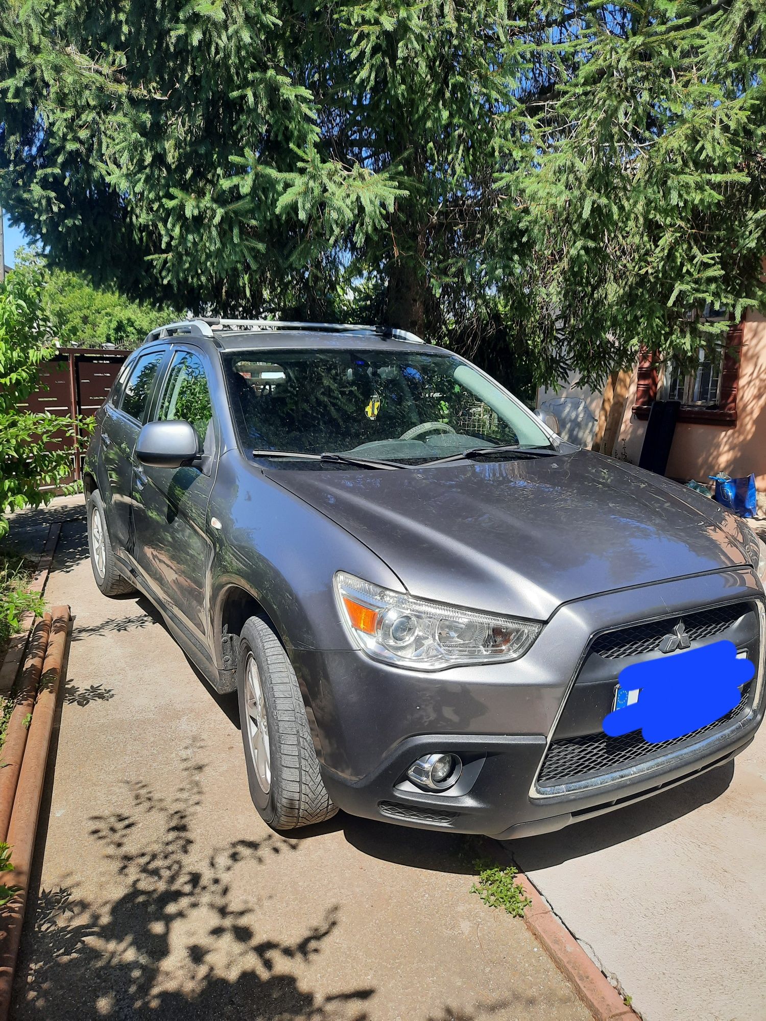 Vând Mitsubishi Asx