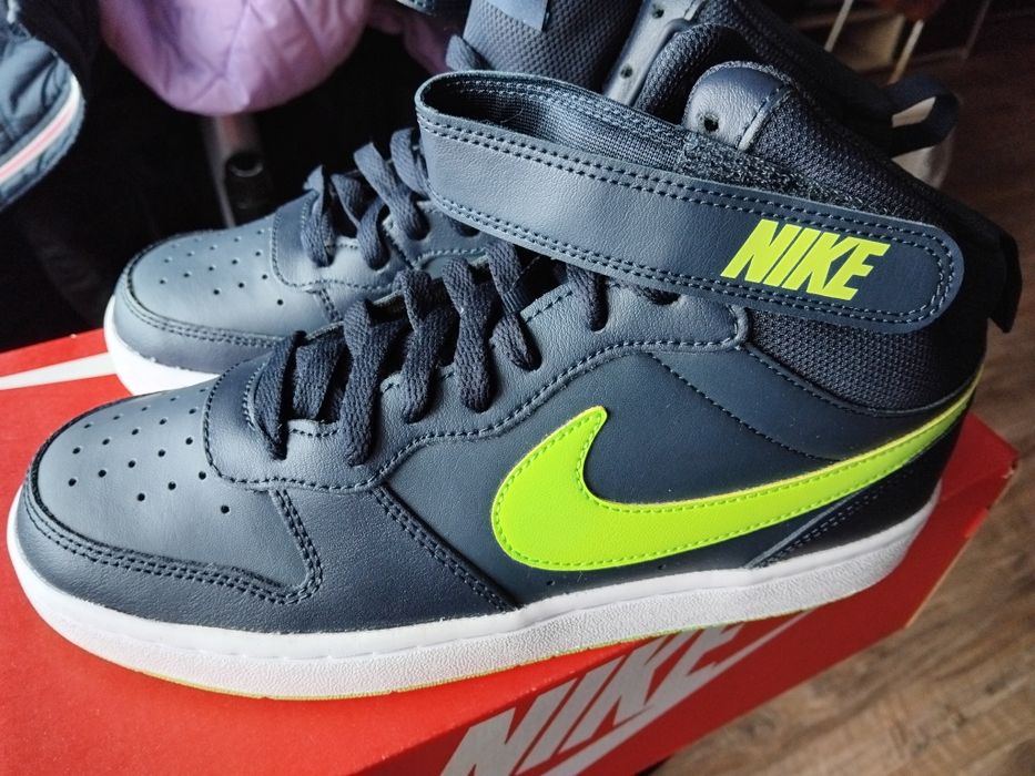 Маратонки Nike  номер 40