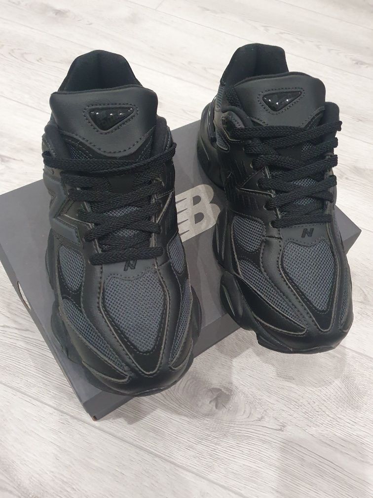 New balance маратонки