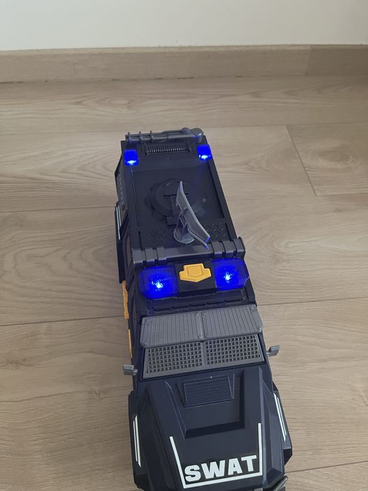 Masina electronica Swat