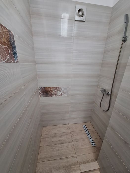 De închiriat apartament cu 2 camere + loc parcare, sector 4