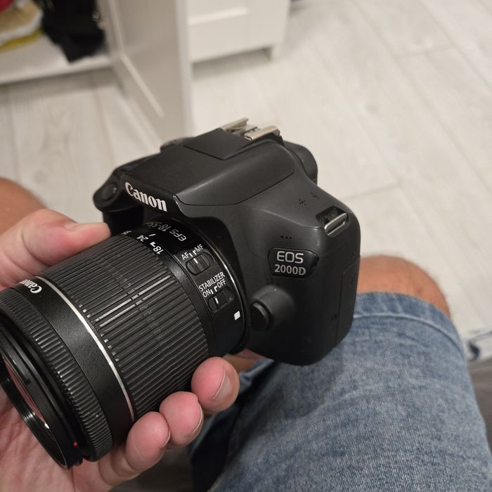 Canon eos 2000d +ef-s 18-55 f:3,5-5.6 is stm