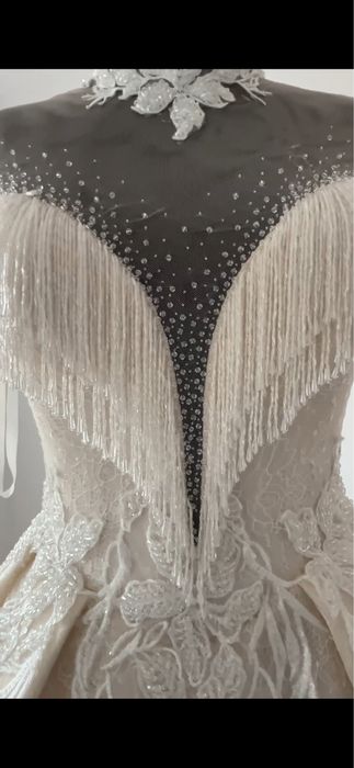 Rochie de mireasa potrivita pentru marimea XS-S