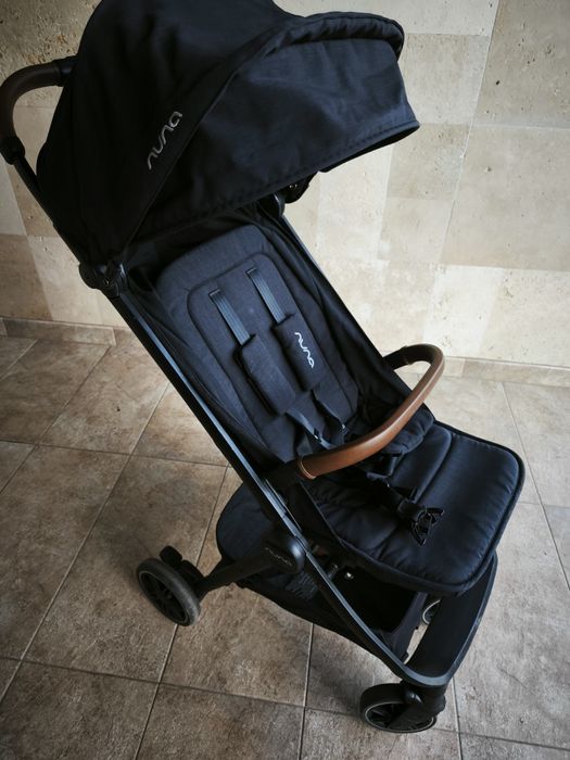 Nuna TRVL ultra compact