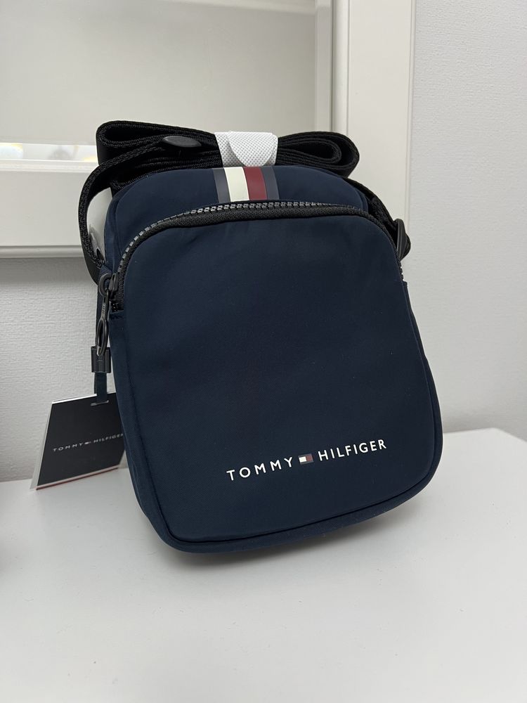 Барсетки Tommy Hilfiger