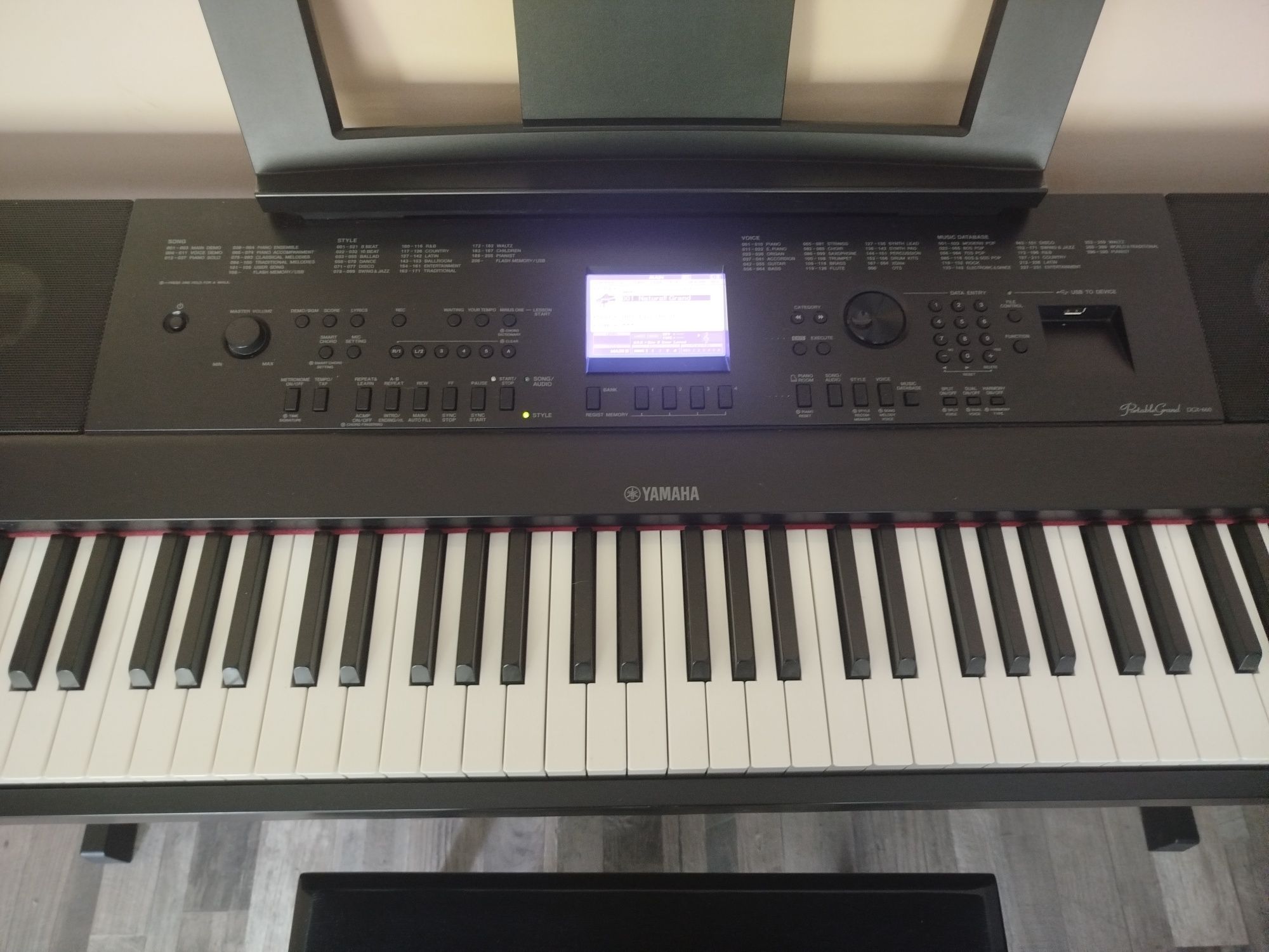 Дигитално пиано Yamaha DGX 660