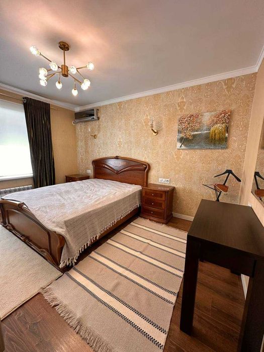 4-х комнатная кв. в евро ремонте 100м2  ул. Мираншох ID: 4328