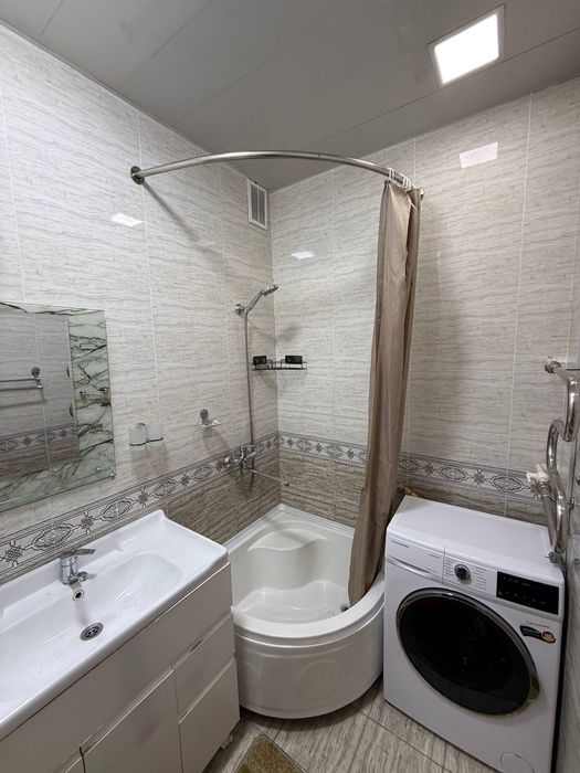 Чиланзар 10 квартал 2"3//5/5 кирпичный дом