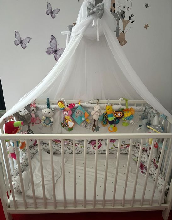 Patut nou cu saltea si baldachin