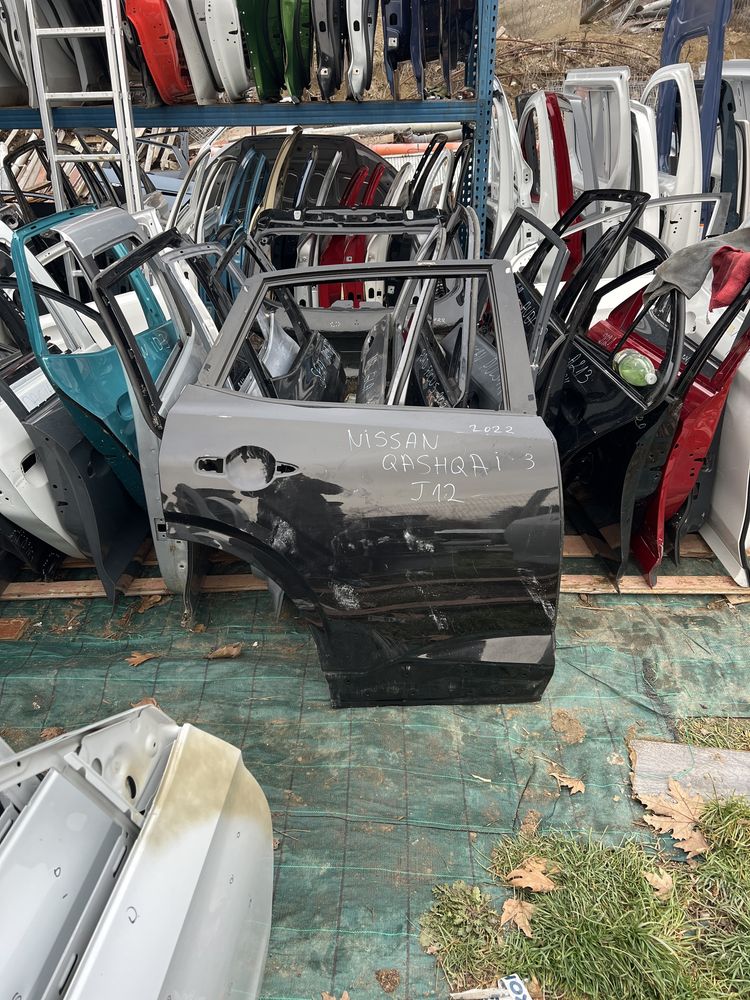 Nissan Qashqai 3 J12 2022 задна дясна врата 3бр