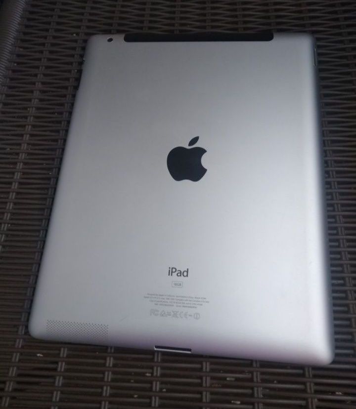 Tableta iPad 2 Apple , piese/reparat , display , carcasa , impecabila