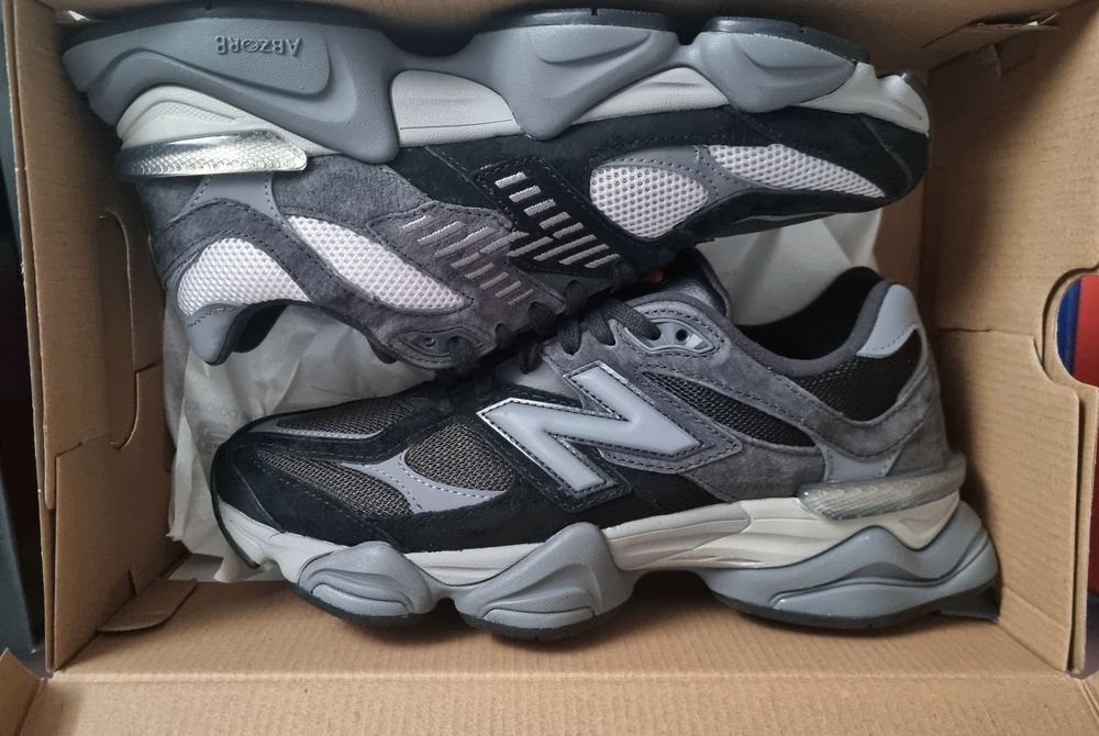 New Balance 9060