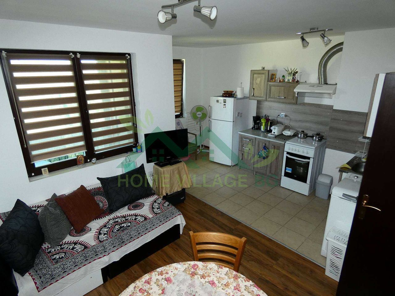Дава се под наем Ателие в с. Приселци, Област Варна - 50 кв.м за 88500 € - Снимка #15