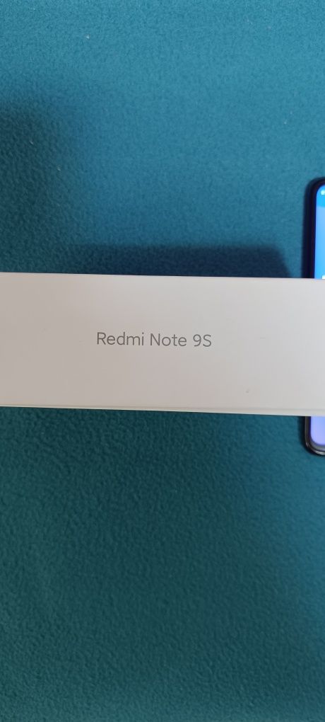 Продам смартфон Xiaomi Redmi Note 9S
