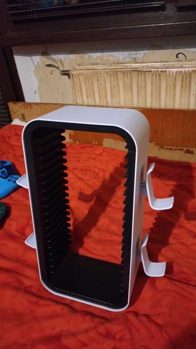 Поставка за Дискове и Джойстици Playstation.