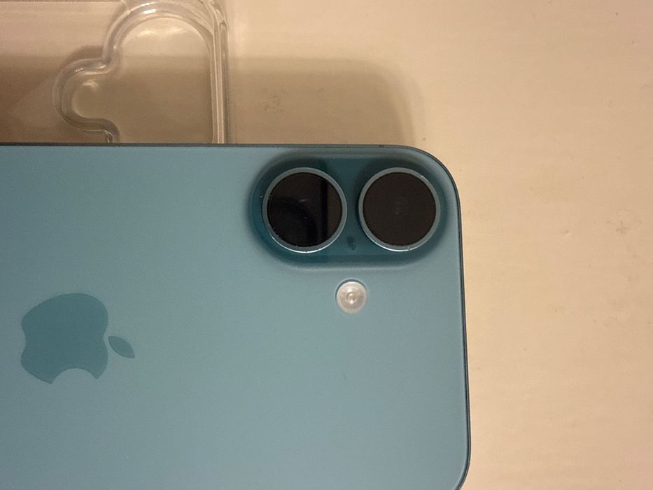 iPhone 16 pentru piese