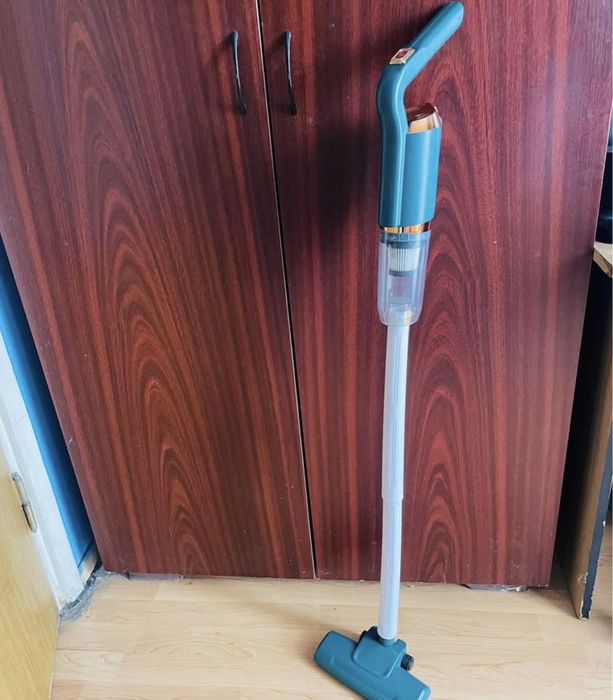 Aspirator aer vertical