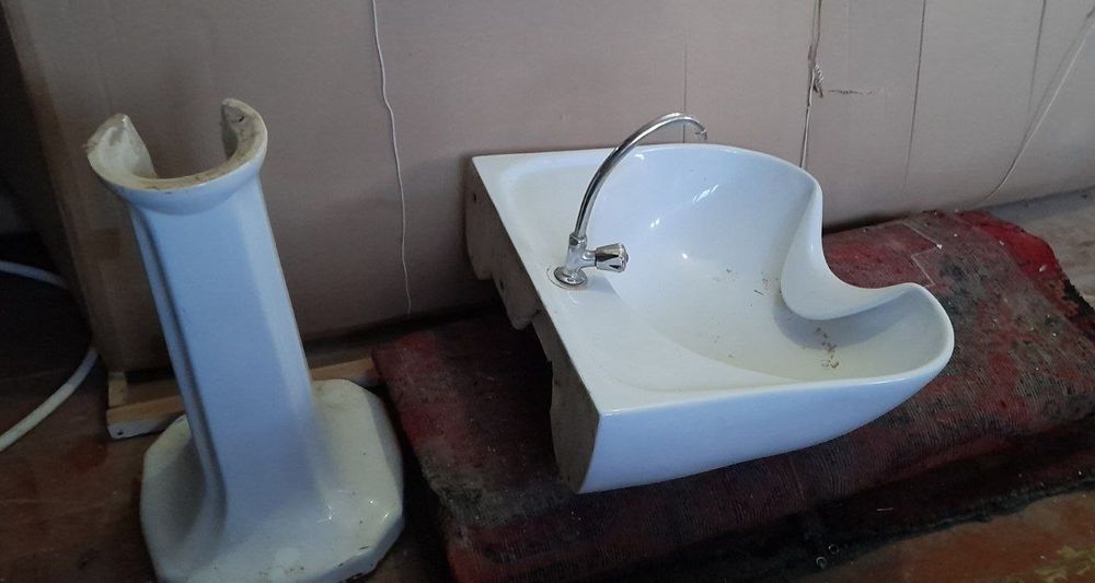 Salon jihozlari sotiladi arzon narhda!!!