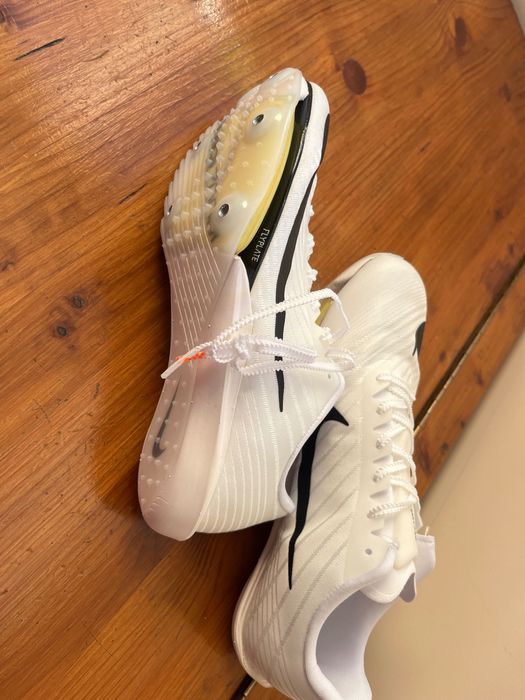 Nike Air Maxfly шпайкове №39
