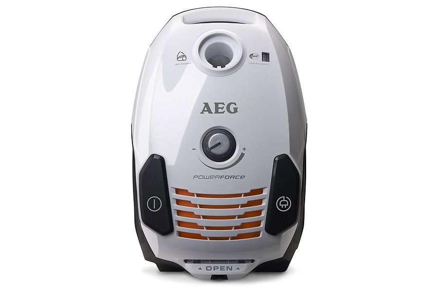 AEG Power Force APF6111 Прахосмукачка , 700W = 2200W