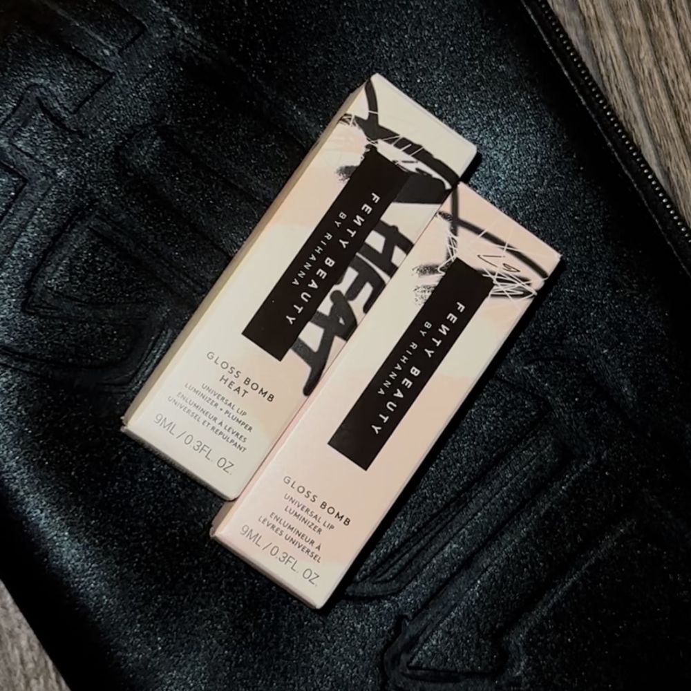 Блеск для губ Fenty Beauty оттенок 01 Fenty Glow