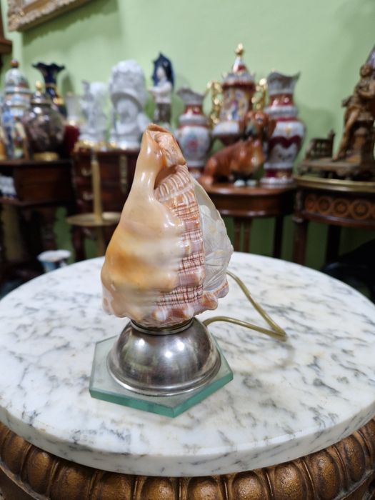 Уникат - Антикварна френска лампа раковина ръчно гравирана