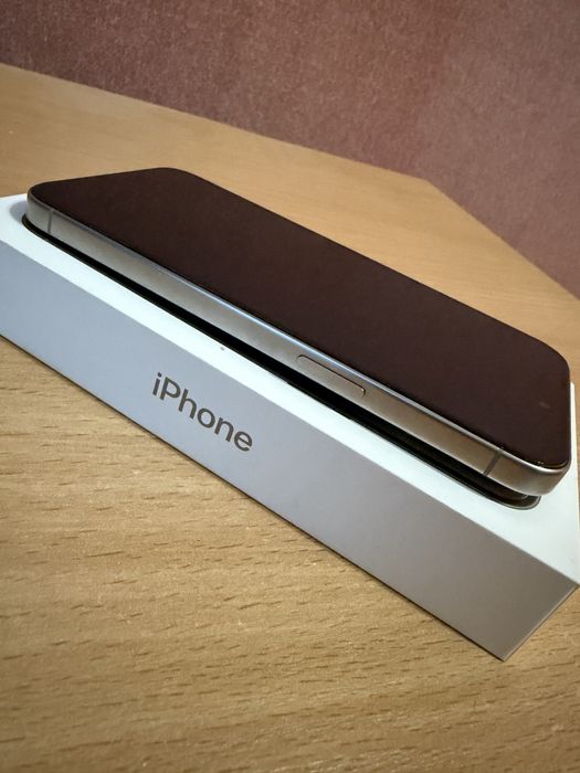 Iphone 15 pro max 256GB Като нов!