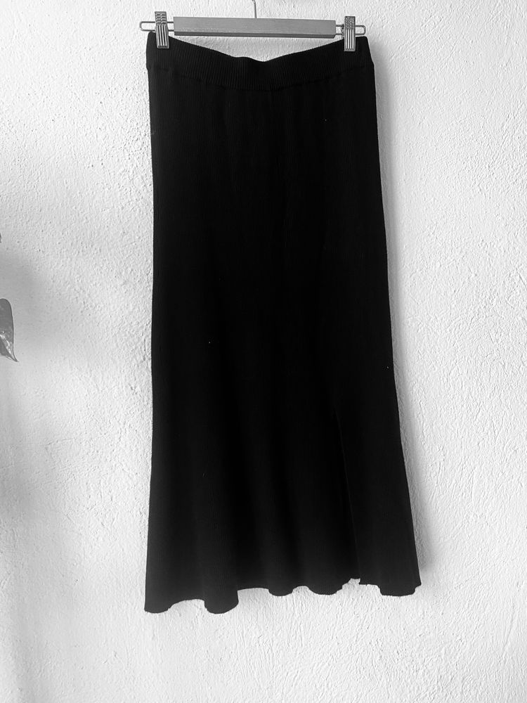 Fusta midi dreapta S tricot caldiroasa iarna toamna