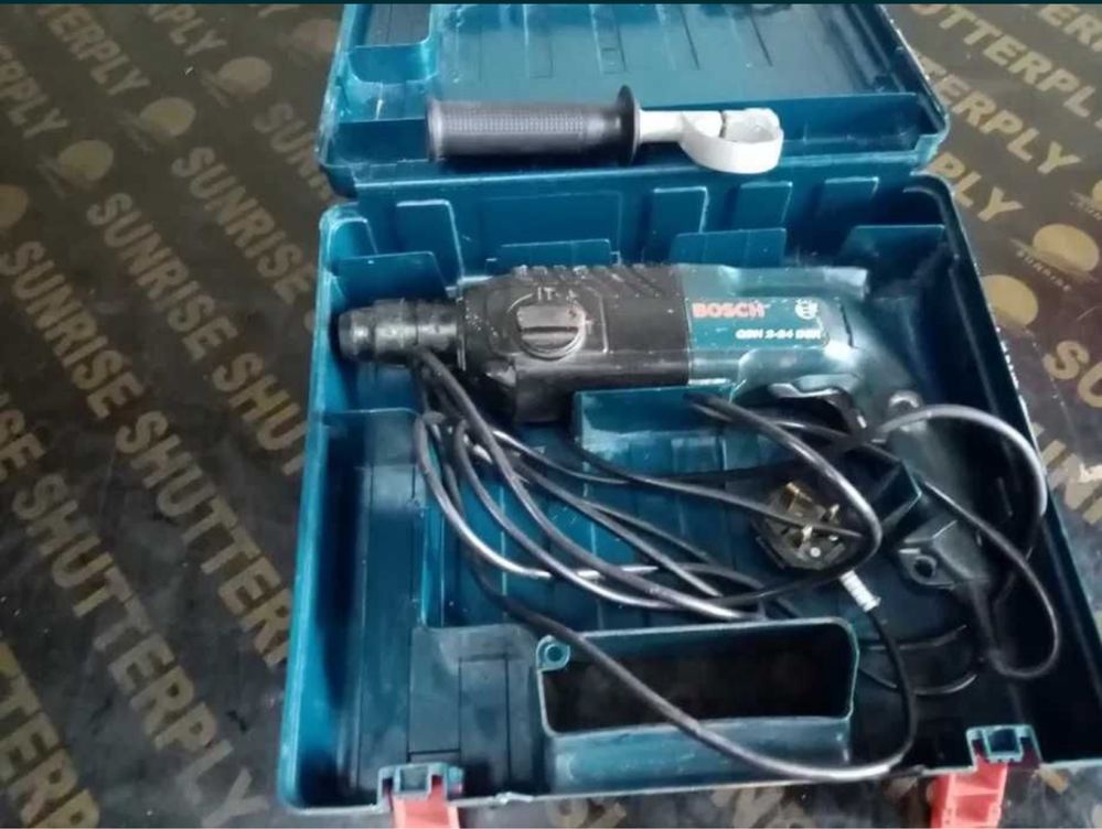 Къртач BOSCH GBH 2-24DSR 3 функции перфоратор 220 волта внос Англия