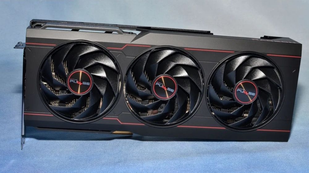 Vand sau schimb placa video RX 7900xt cu RX 9070